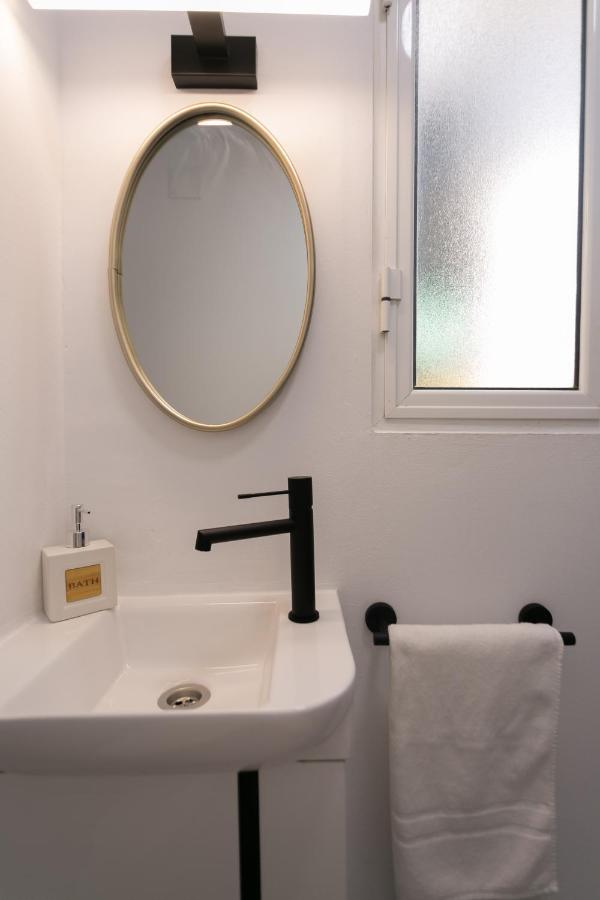 Lujoso Apartamento Con Piscina Compartida 2 塞维利亚 外观 照片